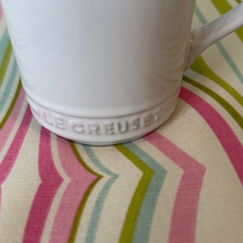 Set of 4 Le Creuset Classic White Mugs - Picture 6 of 6